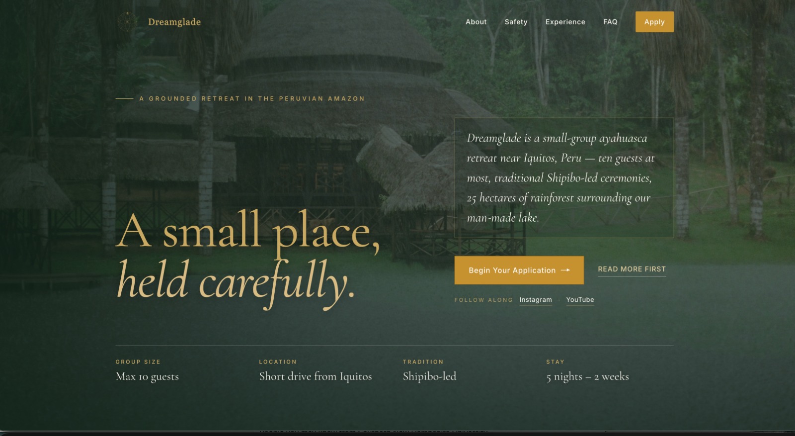 Sitio web de Dreamglade, retiro de bienestar en la selva peruana, diseñado por Lima Systems Lab